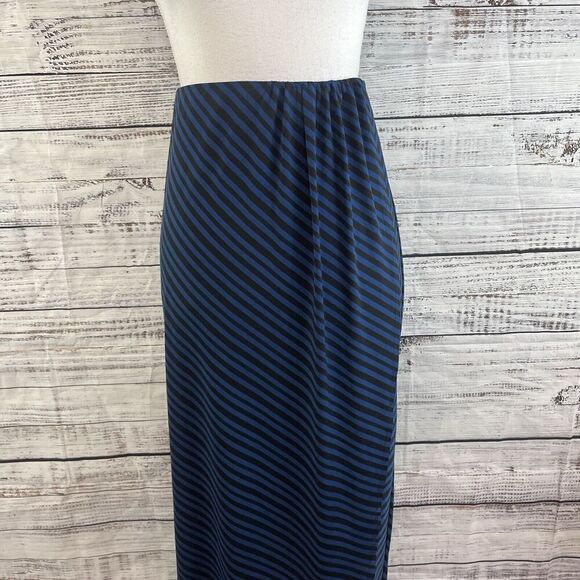 Lane Bryant Skirt size 14 16 Black Blue Striped Slinky Long Faux Wrap Modest - Picture 3 of 13